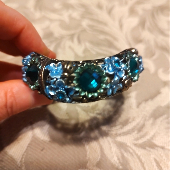 🐦 Charming Teal Green & Baby Blue Wave Floral Stone Cuff Bracelet - Picture 5 of 13